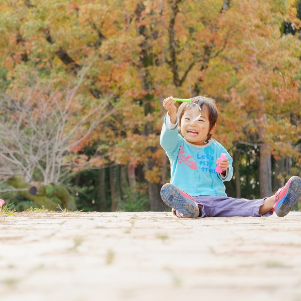 冬でも外で遊ぼう!寒い季節の戸外あそびアイデア