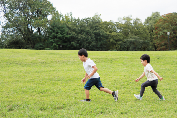 運動をする