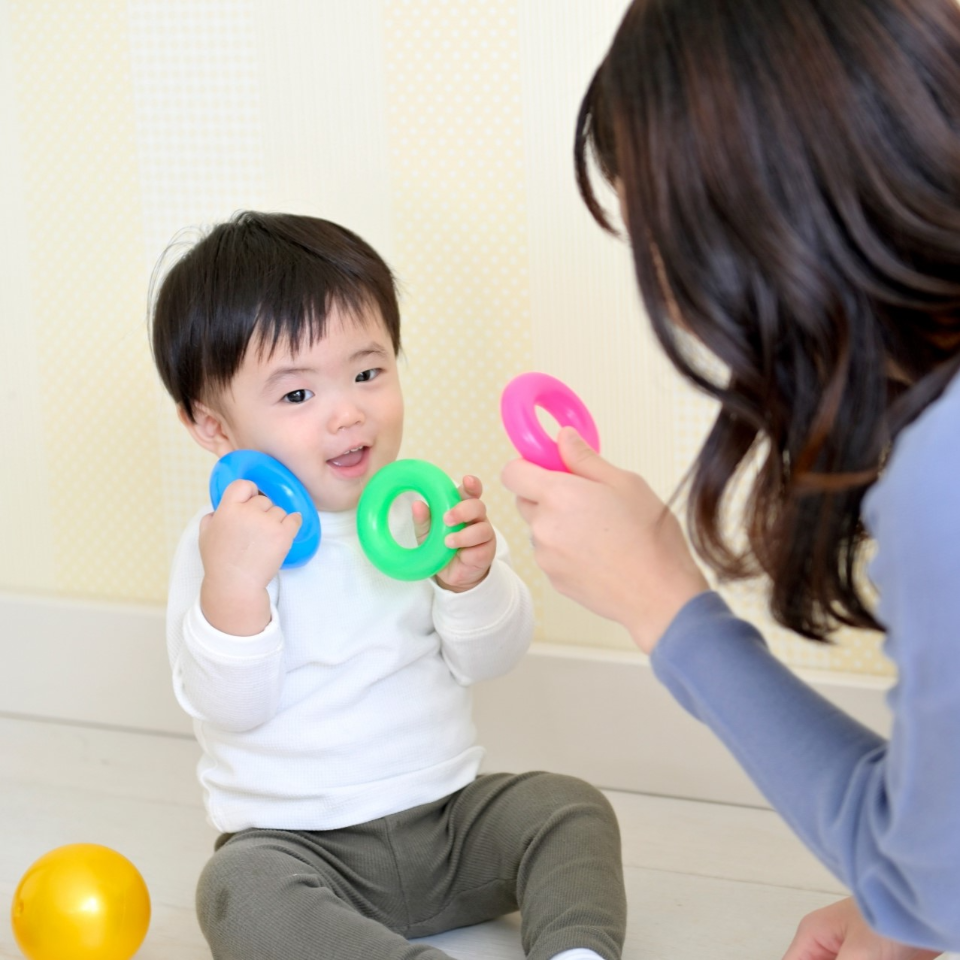 https://www.coco-cari-egg.jp/common/uimg/一時預かり保育とは？働くメリットなどを公開