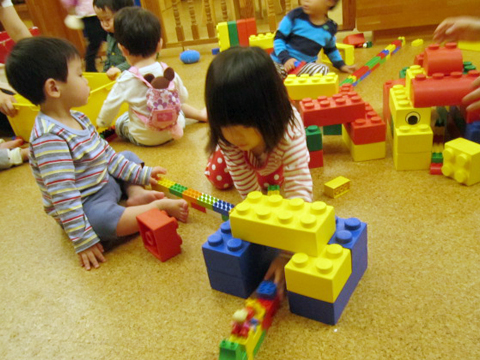 Dr.MOM Nursery School(ドクターマムナーサリースクール)