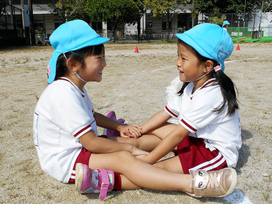認定こども園シオン 「あきらめない シオンの子どもは ひかりの子」