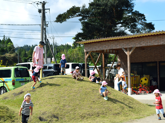 城南保育園 愛情いっぱいで見守る!遊びを中心にした保育!