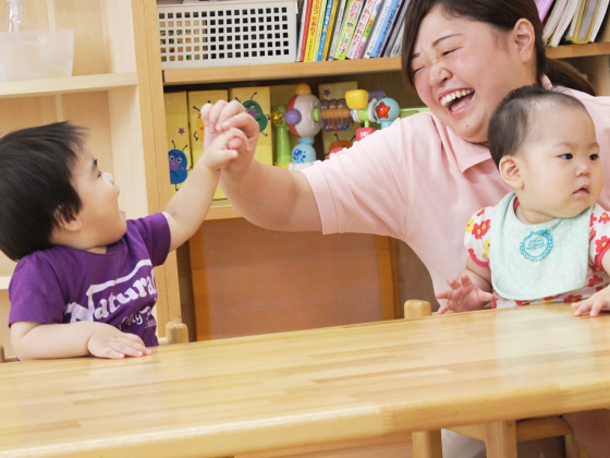 MOMIJIグループ(社会福祉法人信正会/学校法人福岡幼児学園) 【東京&福岡】「人が、みんなでそだつ場所。」
