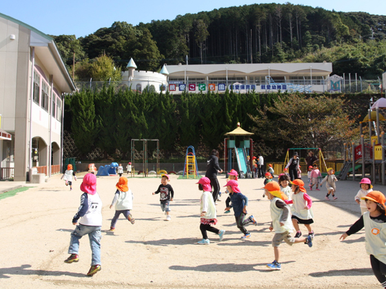 社会福祉法人親愛福祉会　親愛こども園