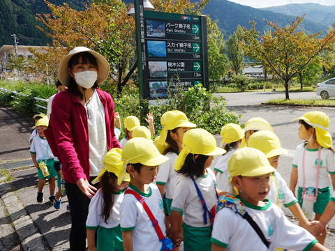 学校法人鶴来学園