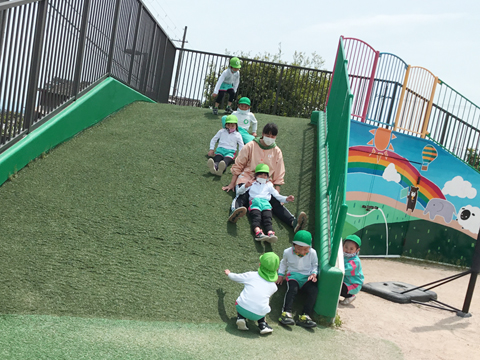 社会福祉法人むつみ会 ひなぎくこども園 園長先生・採用担当からのメッセージ