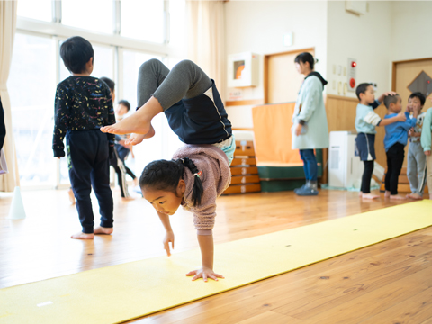 ゆりかごきっずなーさりーすくーる 園長先生・採用担当からのメッセージ