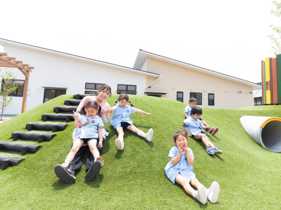 みひかりグループ（幼保連携型認定こども園みひかり幼稚園・みひかり保育園・八潮みひかり保育園）