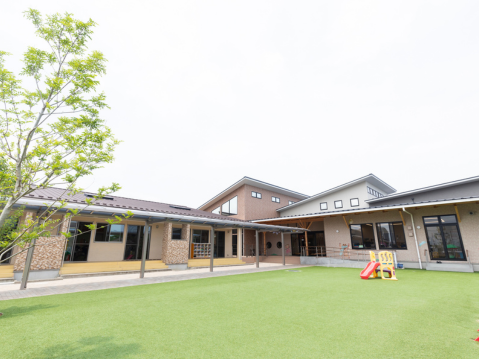 みひかりグループ（幼保連携型認定こども園みひかり幼稚園・みひかり保育園・八潮みひかり保育園） 