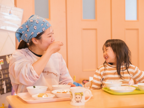 すきっぷ保育園（株式会社俊英館） 