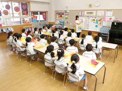 学校法人藤原学園 藤原白百合幼稚園 園長先生・採用担当からのメッセージ